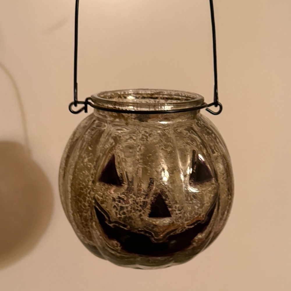 Mercury Glass Jack-o’-lantern Holder - Picture 3 of 16